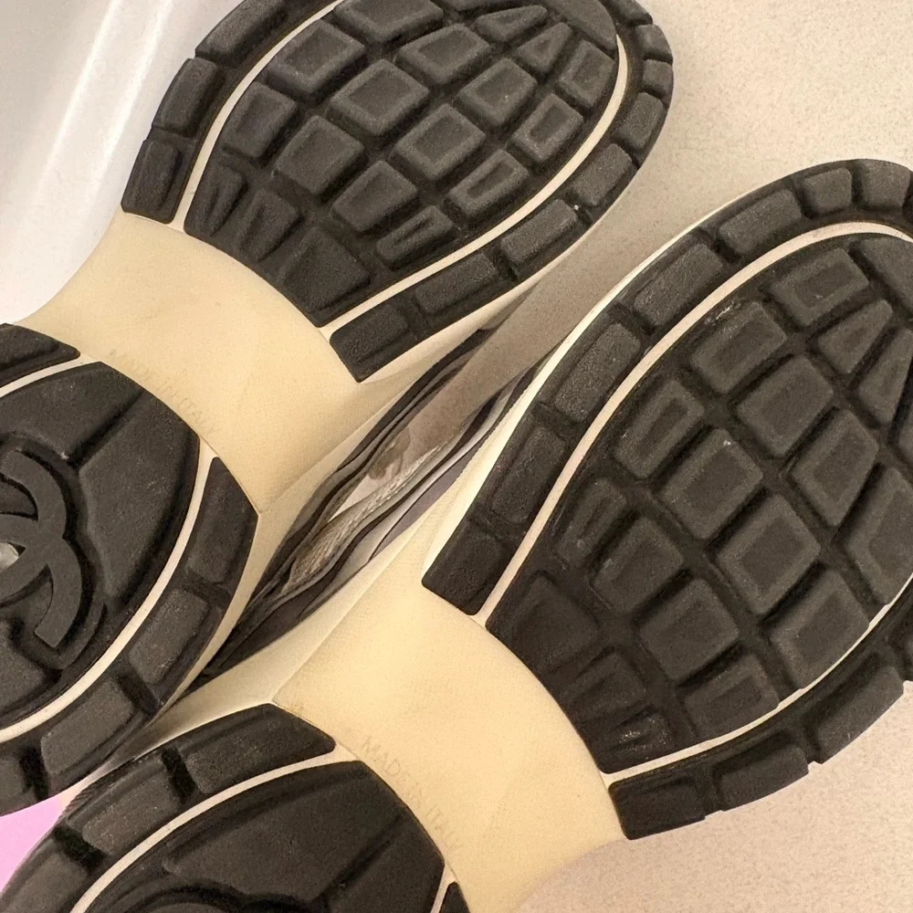 Chanel white and silver sneakers - Picture 10 of 12